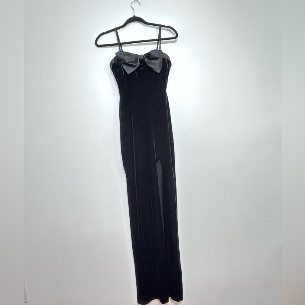 Dress - Picture 2 of 5